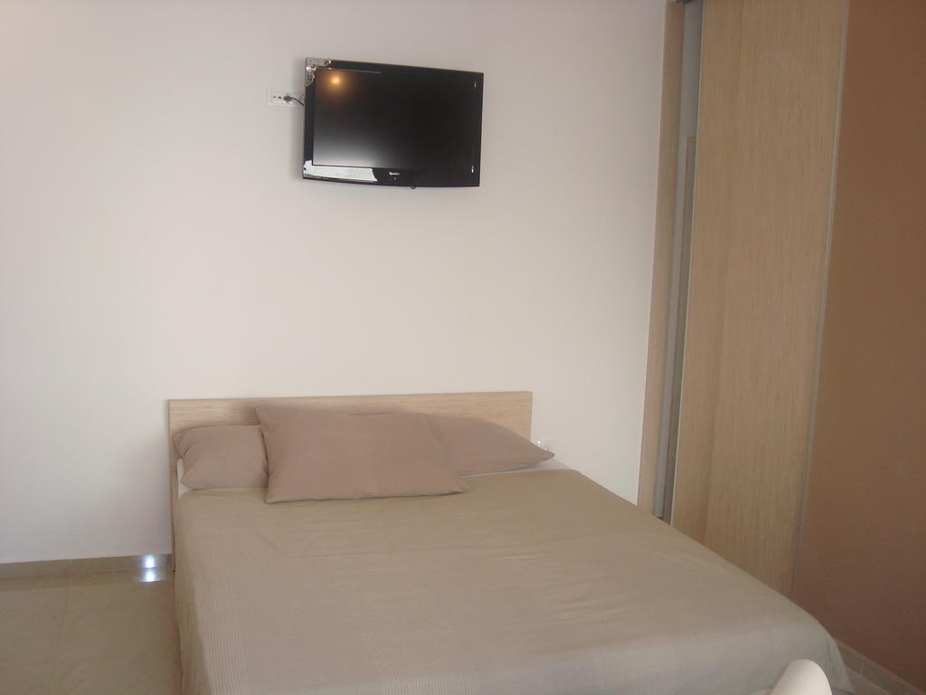 Apartments Neli Bibinje Oda fotoğraf